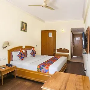 Fabhotel Altus Hotel Gurgaon